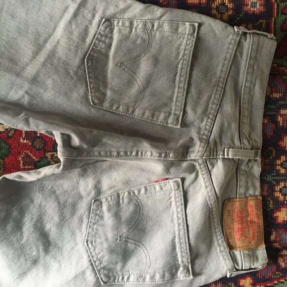 Gray Levis straight leg size 29 - Picture 2 of 4